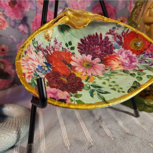 DECOUPAGE CLAM SHELL DECOUPAGE FLOWERS TRINKET DISH - Picture 2 of 8